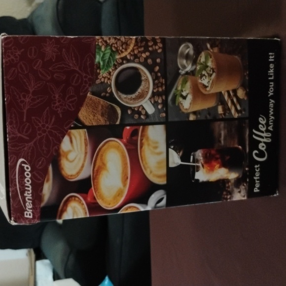 New Brentwood 4 cup Coffee Maker - Picture 3 of 3